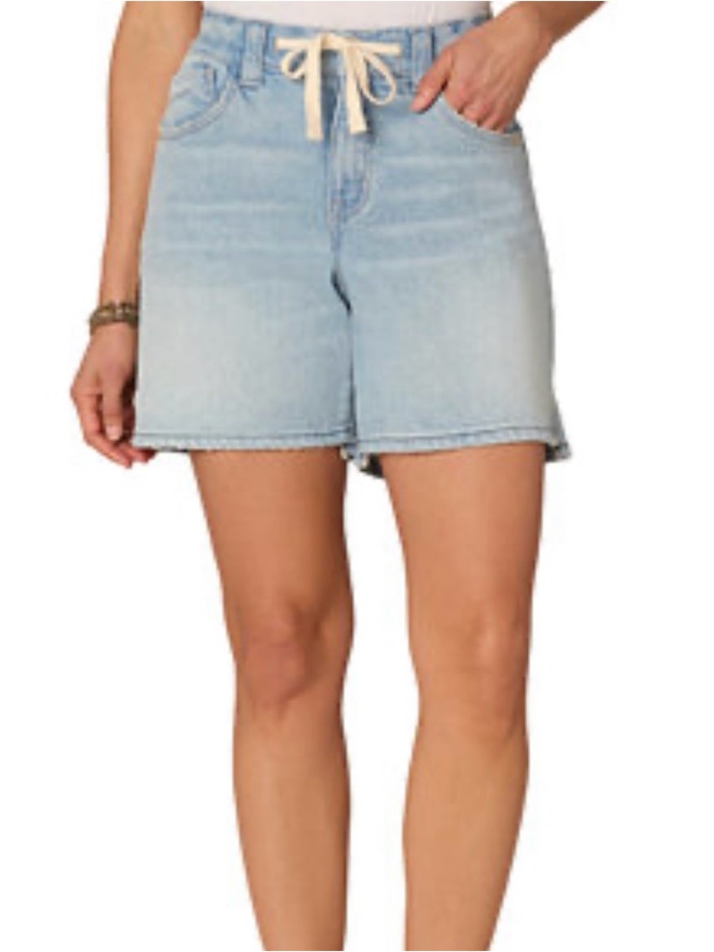 Democracy NWT Ab Leisure Skyrise Mold and Hold Denim Shorts size 4